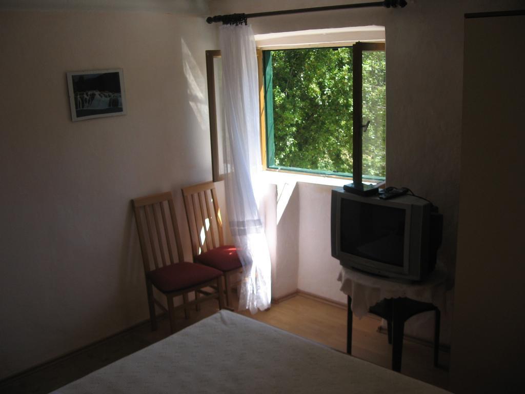 Apartments Darinka Skradin Quarto foto