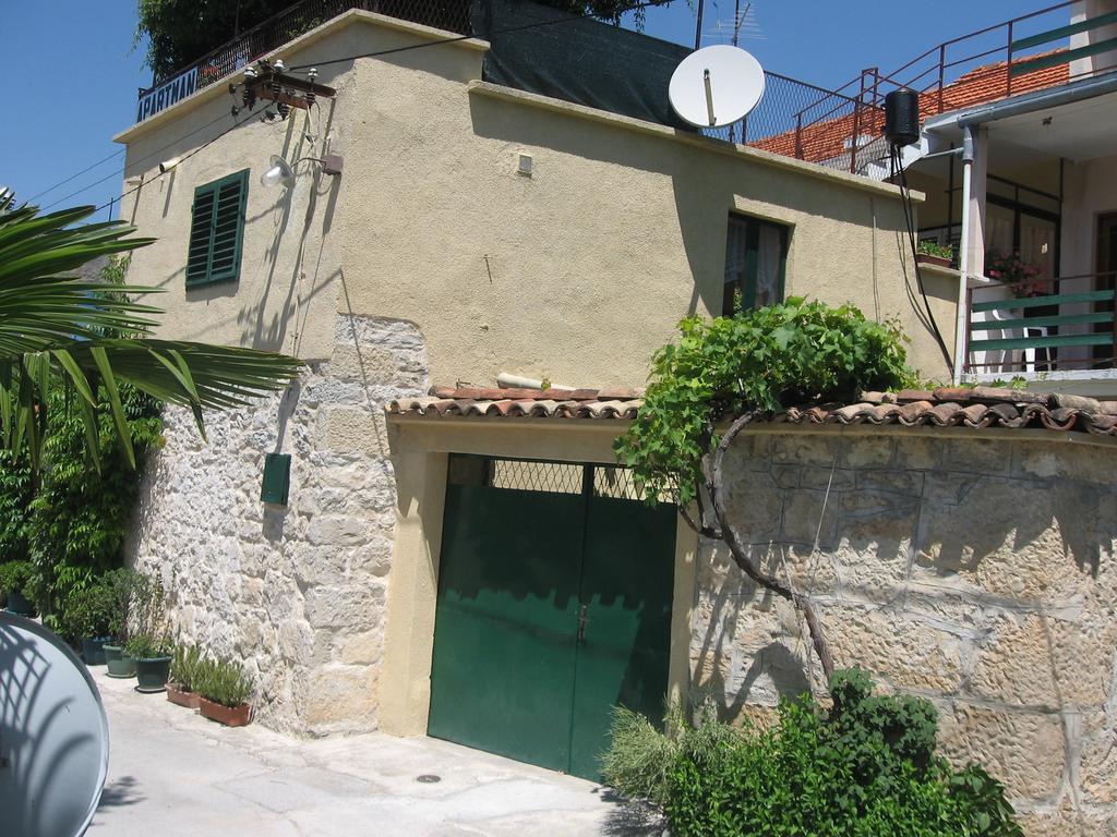 Apartments Darinka Skradin Quarto foto
