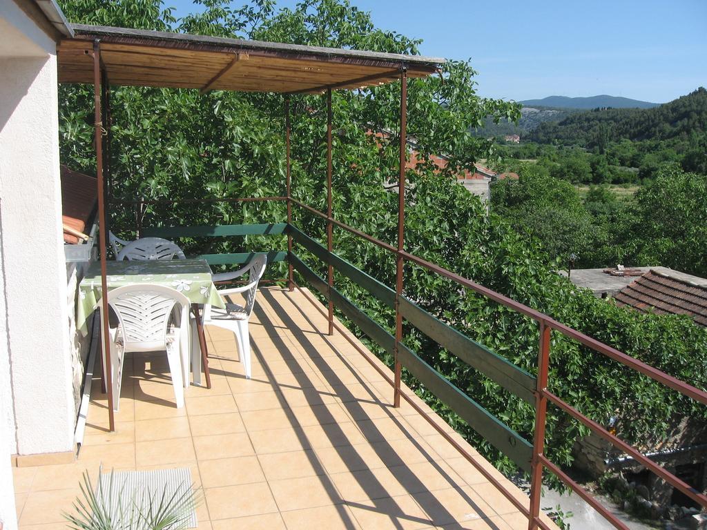 Apartments Darinka Skradin Quarto foto