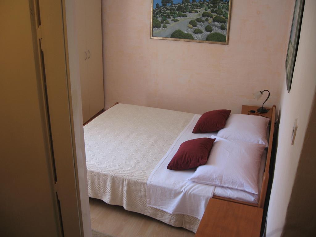 Apartments Darinka Skradin Quarto foto