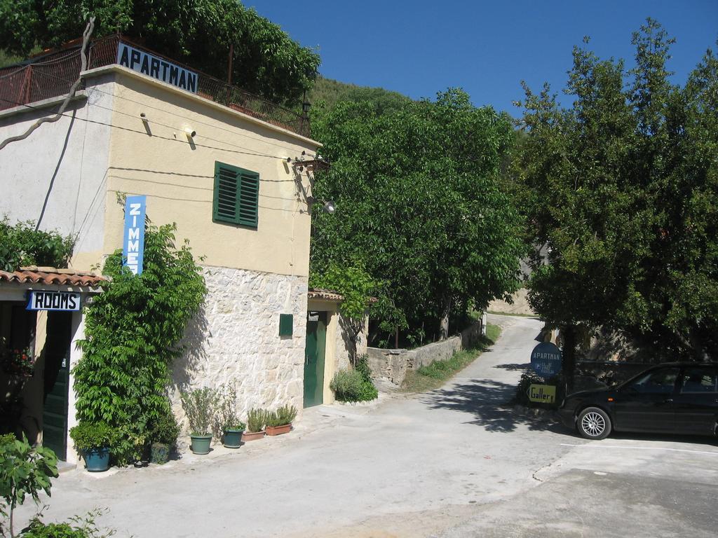 Apartments Darinka Skradin Quarto foto