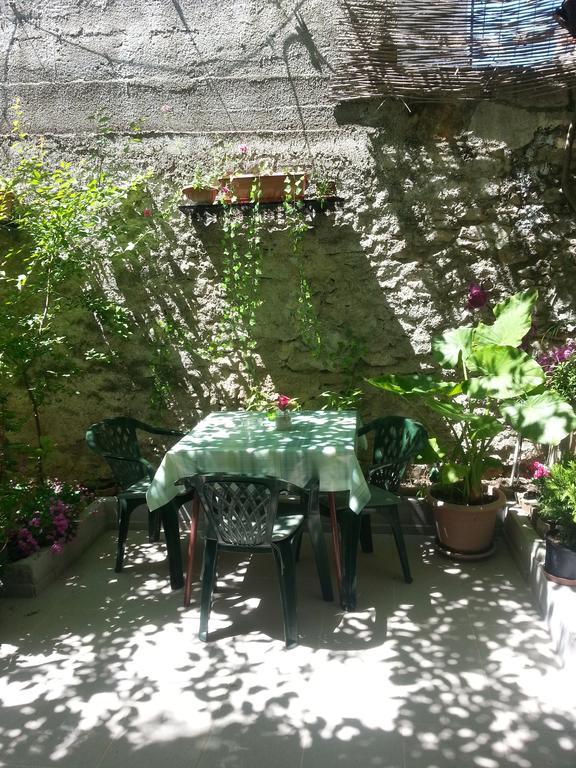 Apartments Darinka Skradin Quarto foto